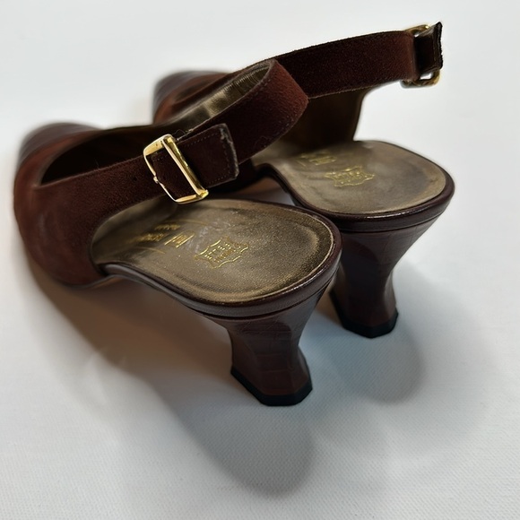 Bruno Magli Vintage Sling Back Kitten Heels - Picture 3 of 12
